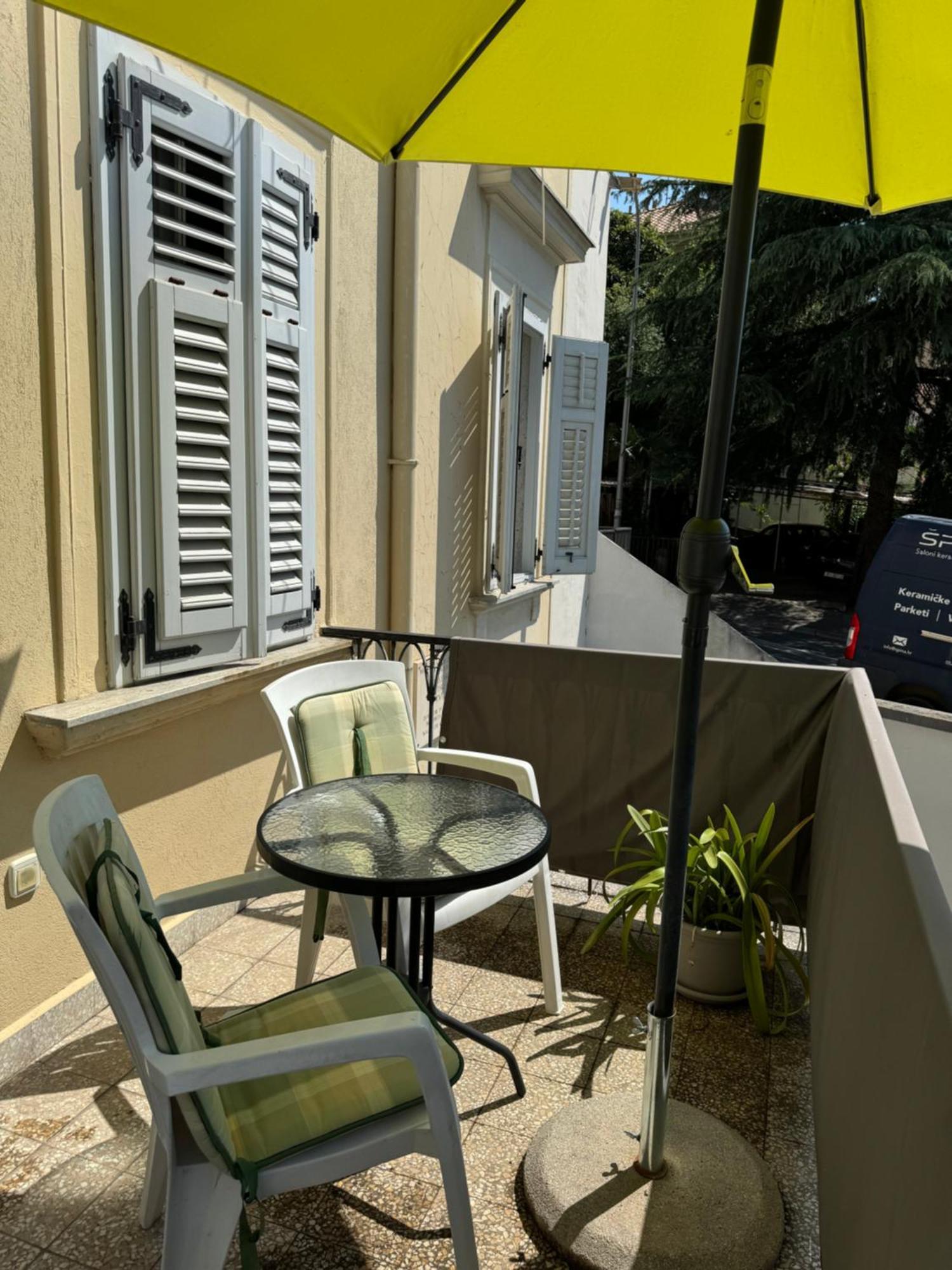 Central Apartment Agatha Opatija Luaran gambar